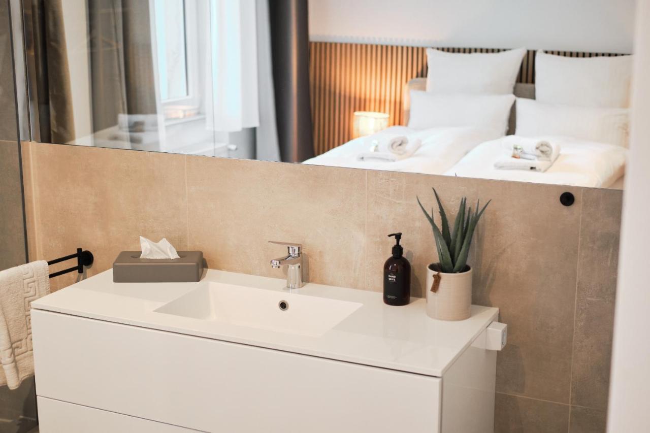 Park Avenue Apartments - Dom Mit Stil - Kueche - Parkplatz - Wlan - 65 Zoll Tv - Netflix Κολωνία Εξωτερικό φωτογραφία
